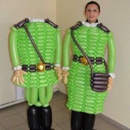 Военный костюм из шаров